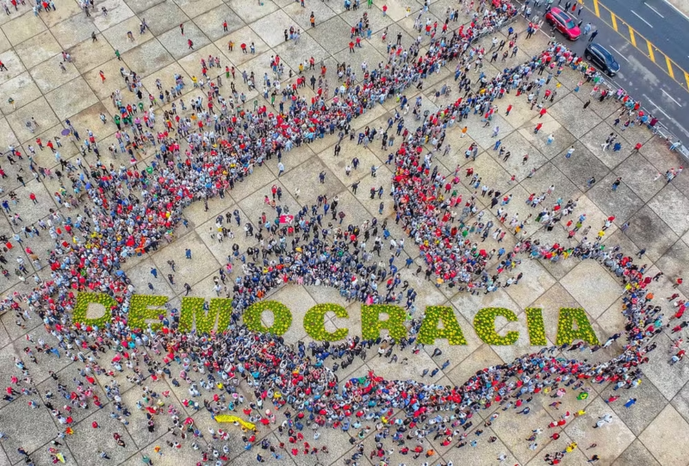 Cerimônia em defesa da Democracia. — Foto: Ricardo Stuckert / PR